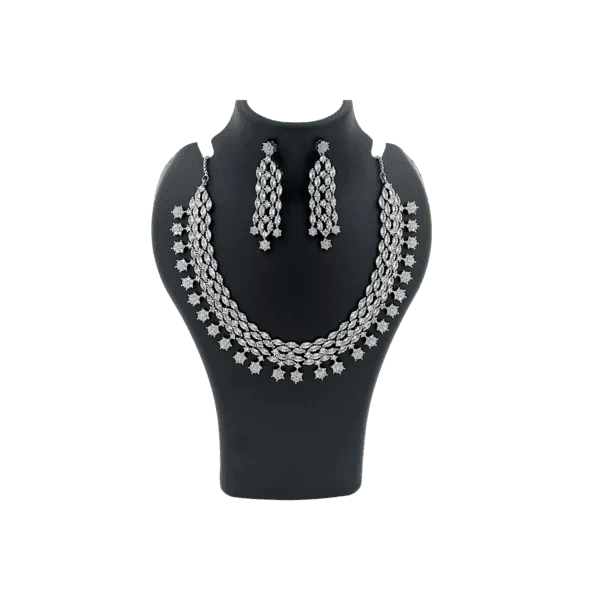 Exquisite Diamond Necklace Set for a Radiant Statement
