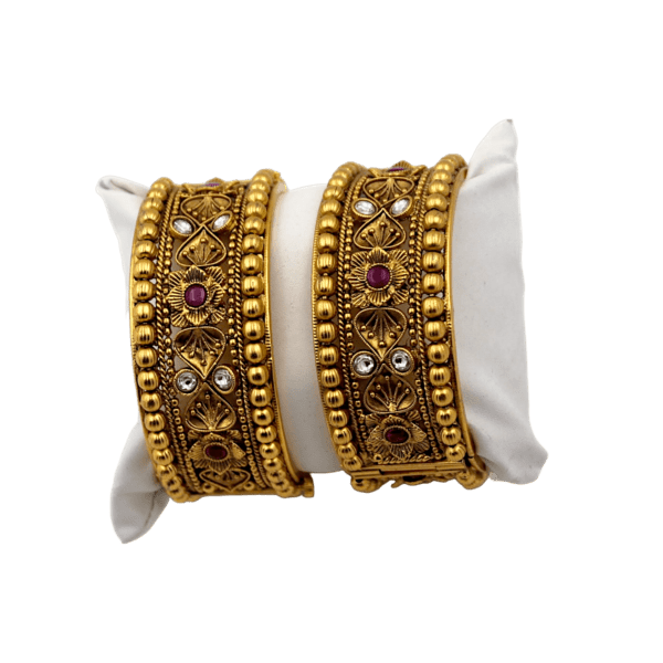 Traditional Antique Jadhtar Bangles Embrace your Elegance