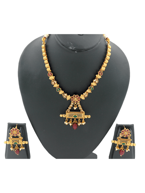 Discover Timeless Elegance with Jadhtar Necklace Sets