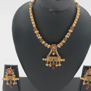 Discover Timeless Elegance with Jadhtar Necklace Sets
