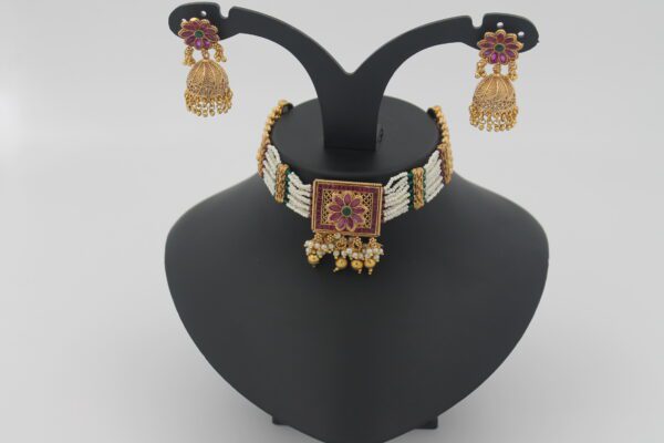 Timeless Elegance of Jadhtar Necklace Sets