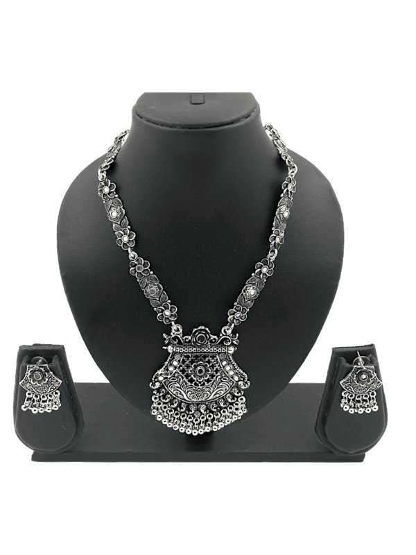 RRadiant Pan-Shaped Pendant and Mirror Necklace Set