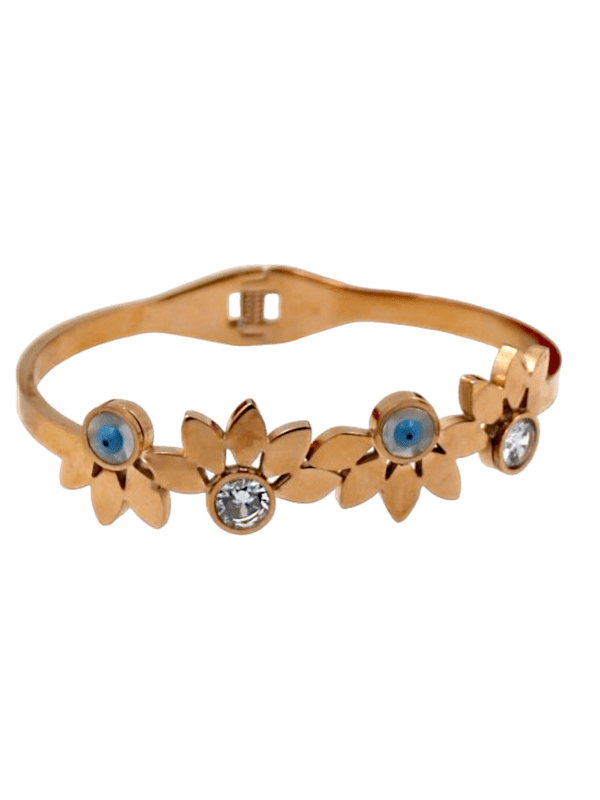 Wrist Guardian: Elegant Evil Eye Bracelet Collection