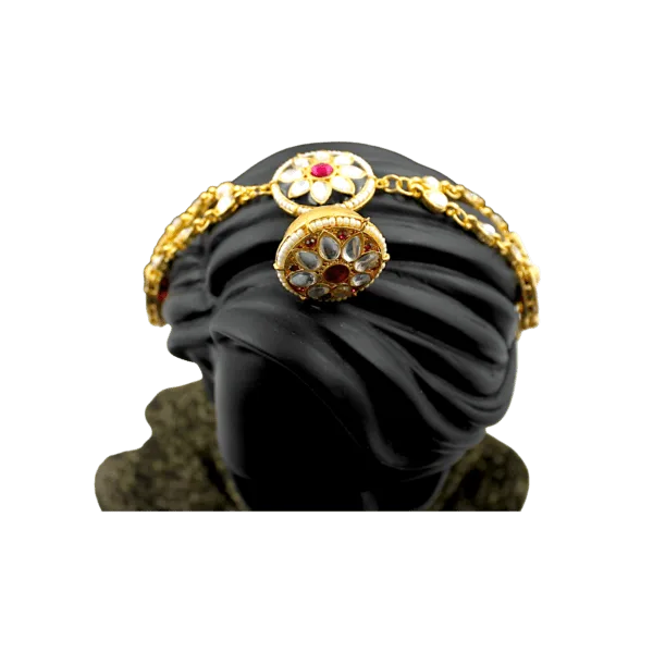 Elegant Bor Style Matapati: Trio Stones