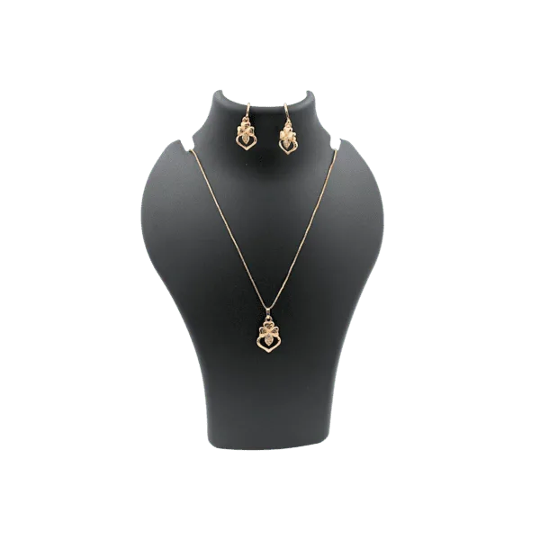 Bow Elegance: Timeless Pendant Set