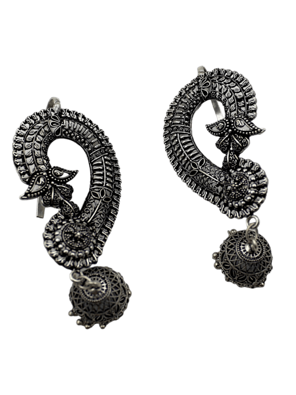 rtisanal Allure: Explore Handcrafted Jhumka Elegance