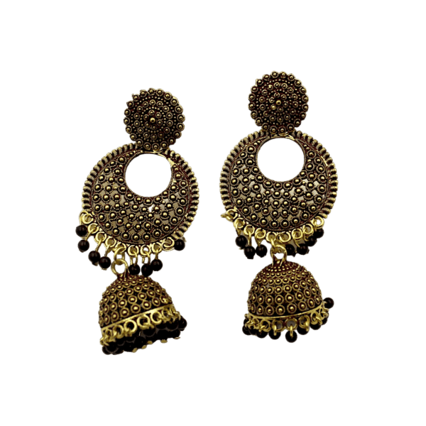 Cultural Opulence: Unveiling Jhumka Elegance Gracefully