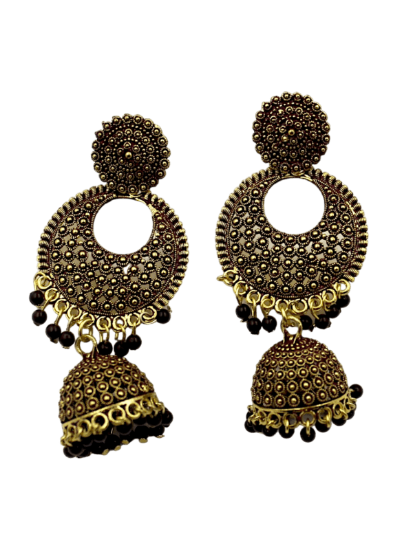 Cultural Opulence: Unveiling Jhumka Elegance Gracefully