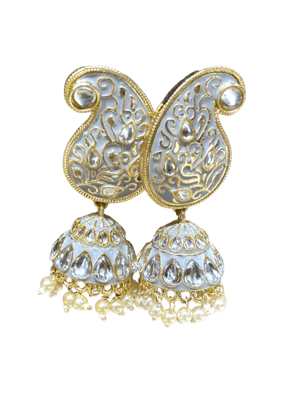 Beautiful Traditional Jhumka: Classic Elegance