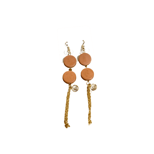 Solid Earrings to Enhance Your Elegance